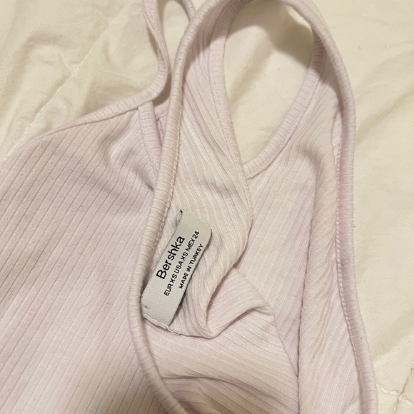 white asymmetrical tank top size XS from Bershka - Picture 2 of 2